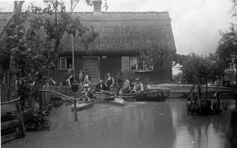 Niedziela w Wiączeminie (wiosna 1924 r.).