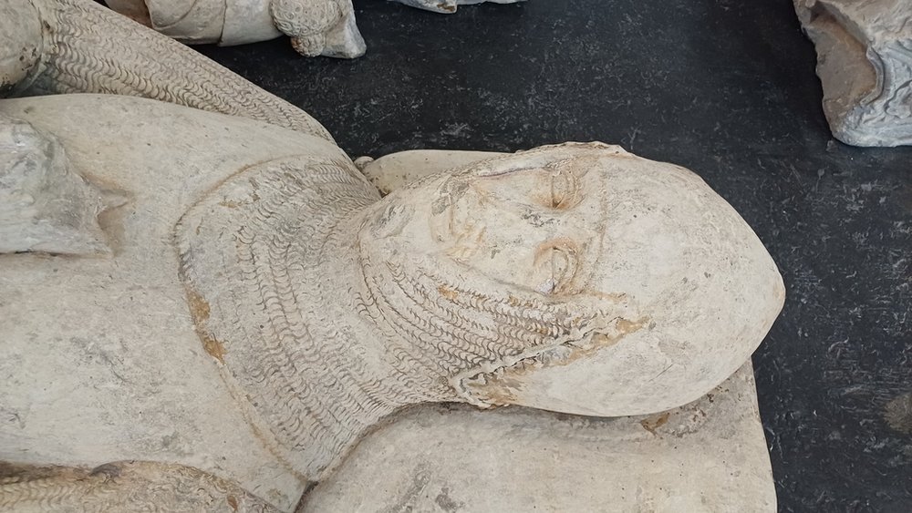 Detale rzeźby nagrobnej Jana II van Polanen w kościele NMP W Bredzie